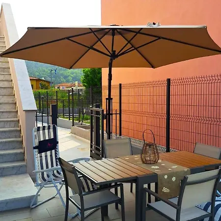-la Bella Ameglia- Private Parking Apartment