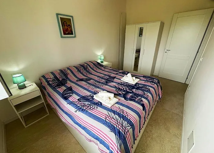 -la Bella Ameglia- Private Parking